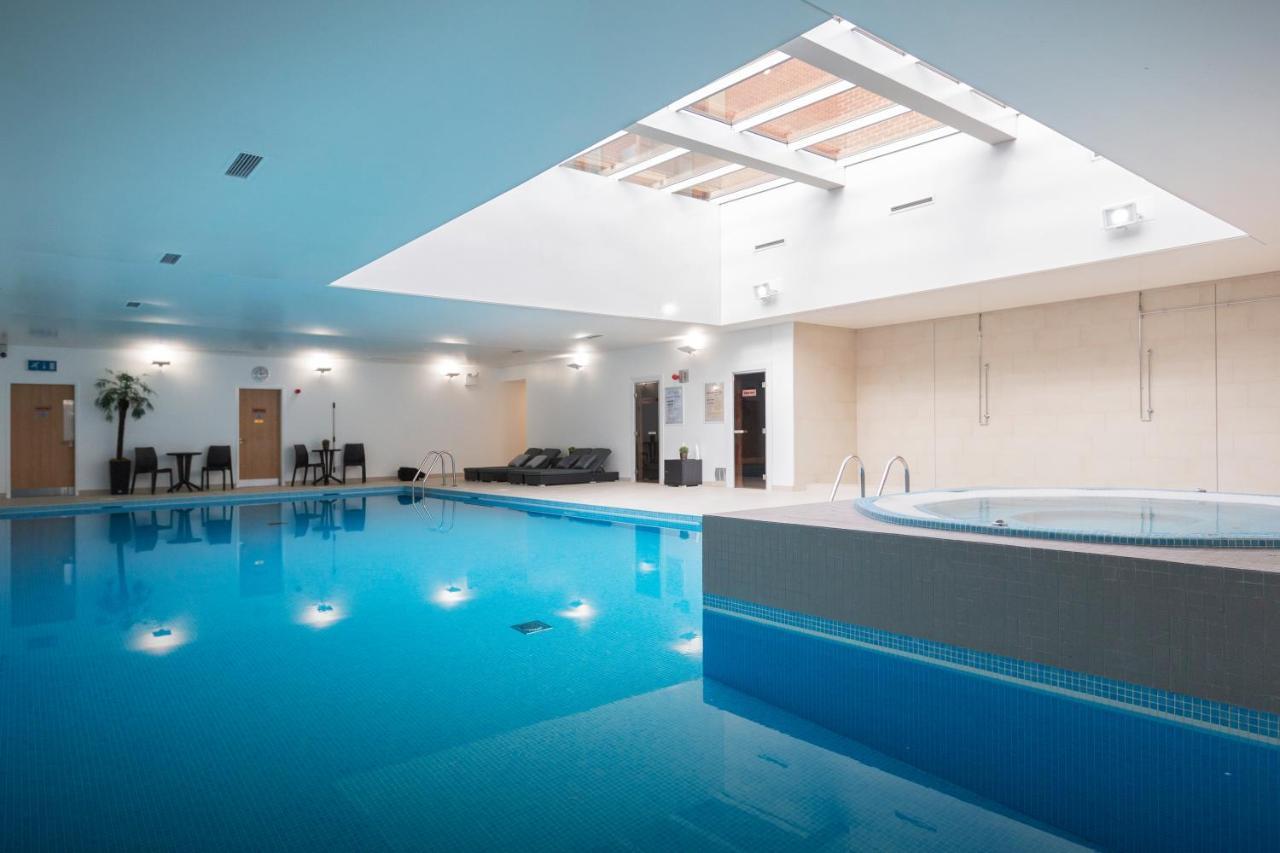 The Oxfordshire Golf & Spa Hotel Thame Dış mekan fotoğraf