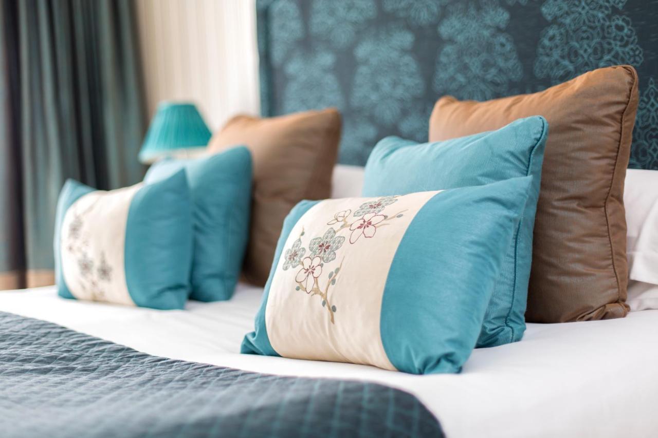 The Oxfordshire Golf & Spa Hotel Thame Dış mekan fotoğraf