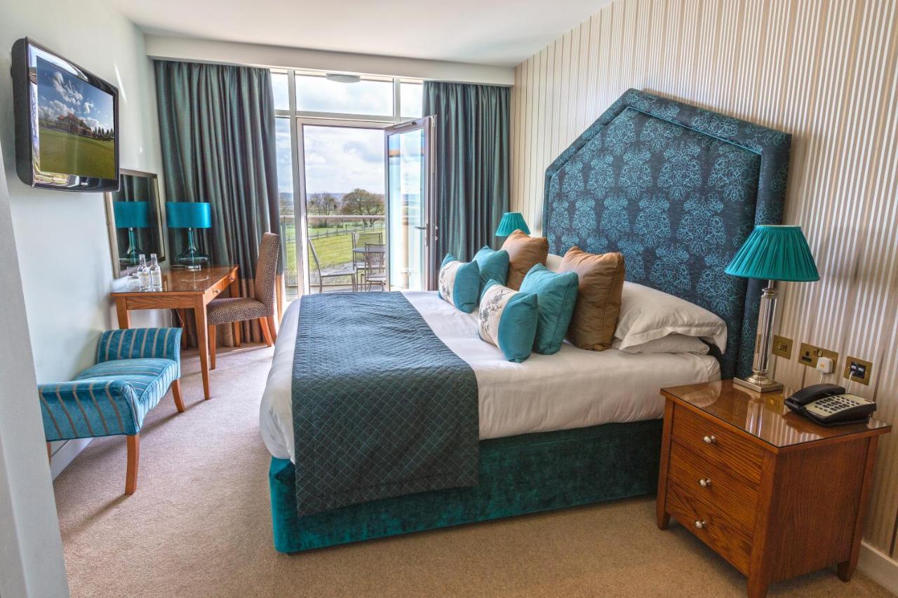 The Oxfordshire Golf & Spa Hotel Thame Dış mekan fotoğraf