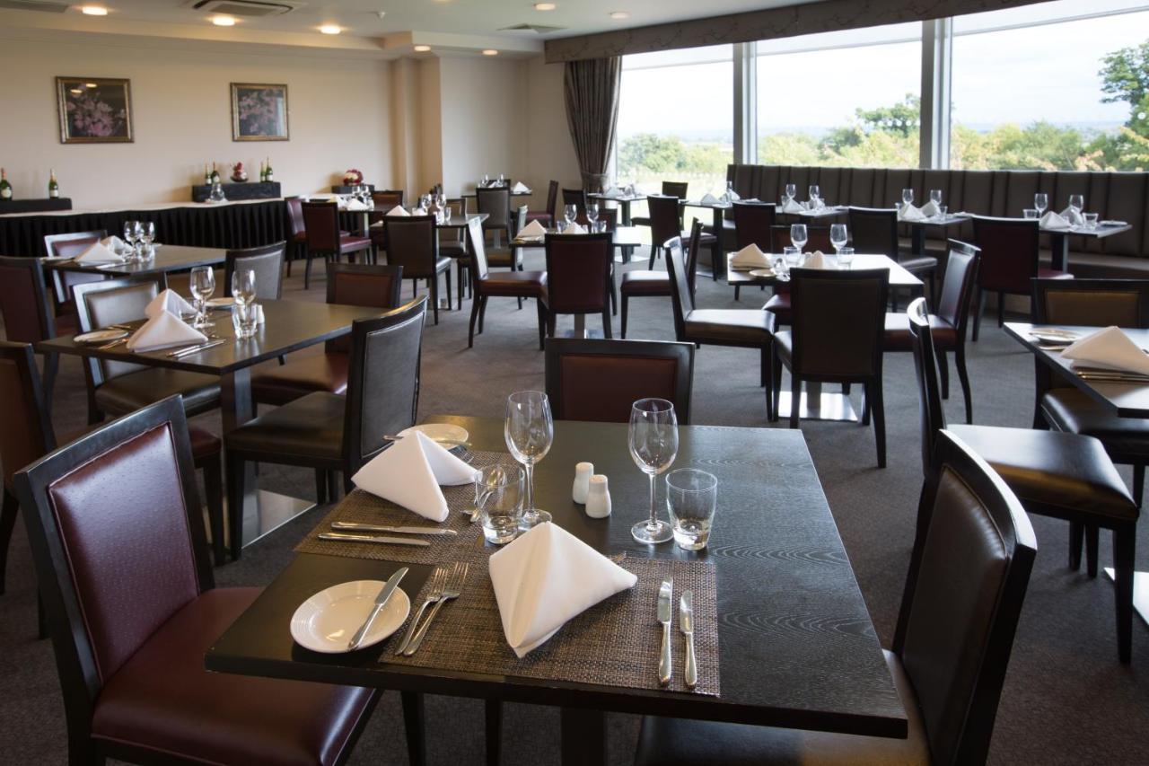 The Oxfordshire Golf & Spa Hotel Thame Dış mekan fotoğraf